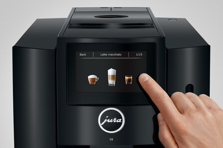 Jura S8 Piano Black (EA)  +  Gratis Nieuw Jura Cool Control 0,6 + Gratis 1kg Molinari Oro Koffiebonen 